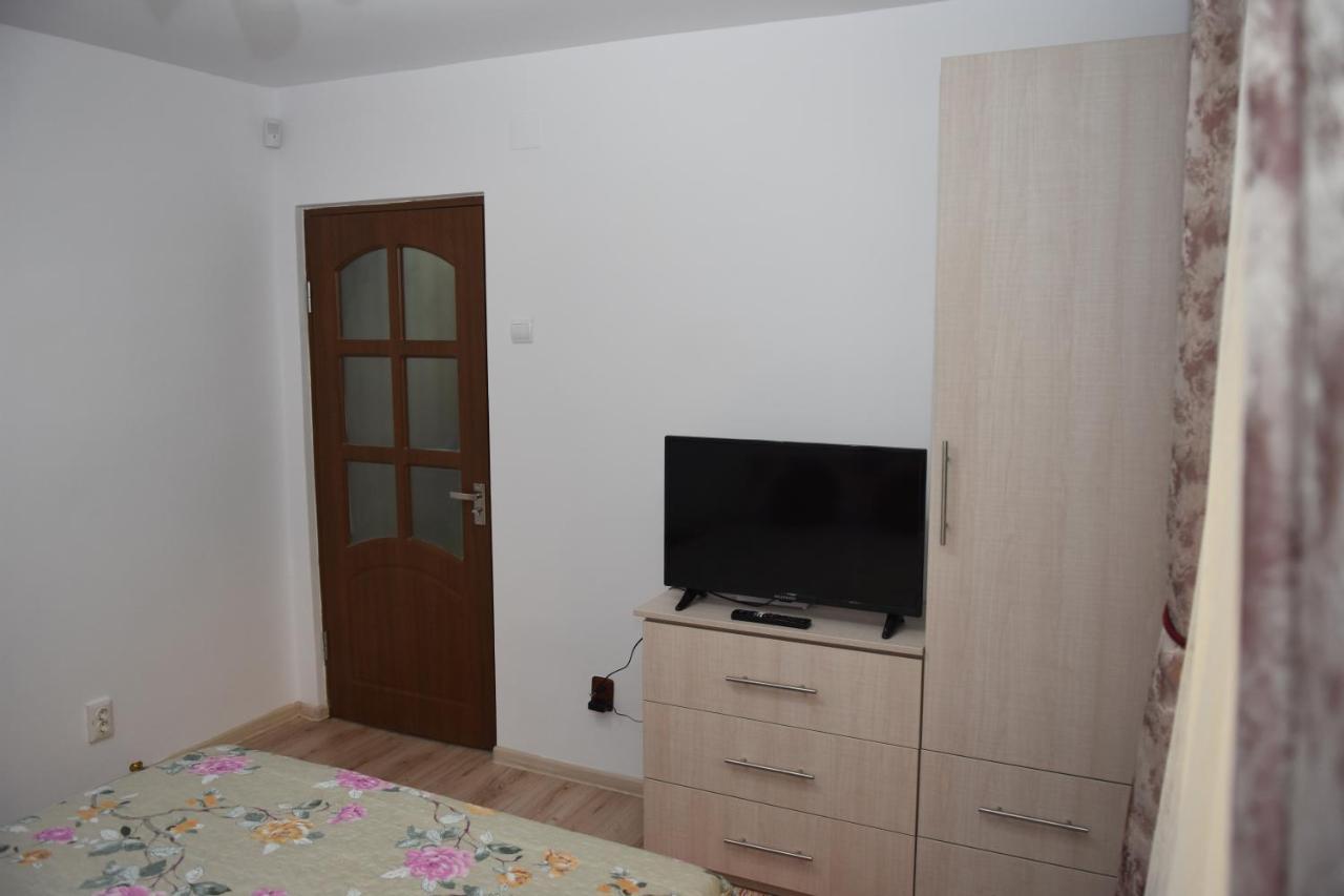 1St Apartment Nehoiu Ngoại thất bức ảnh