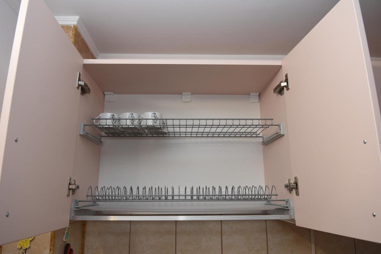 1St Apartment Nehoiu Ngoại thất bức ảnh